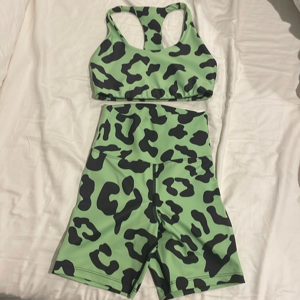 Beach Riot sport bra and bike shorts set